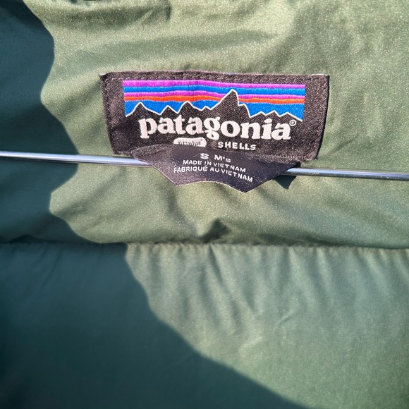 OFFERS WELCOME! PATAGONIA green puffer jacket size - S - Picture 2 of 4